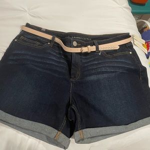 New lauren Conrad belted dark blue shorts